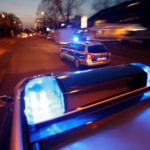 polizeieinsatzfahrt dunkel foto-polizei new-facts-eu